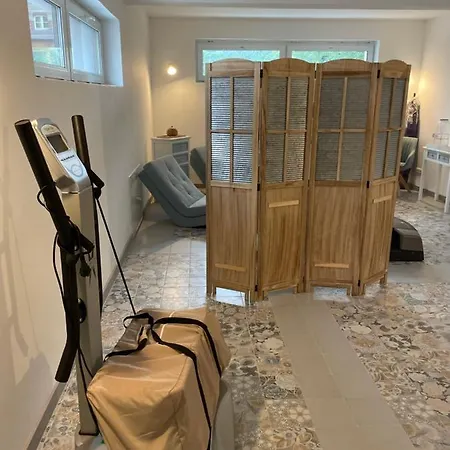 Bed & Breakfast La Maison - Bett & Bike 4*