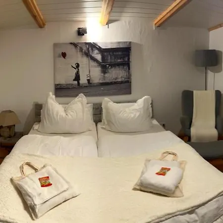 La Maison - Bett & Bike Bed & Breakfast Pritzwalk