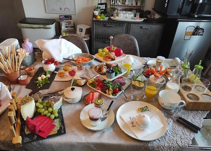 La Maison - Bett & Bike Bed & Breakfast 4*