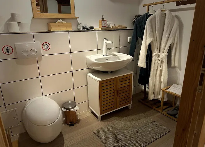 La Maison - Bett & Bike Bed & Breakfast 4*